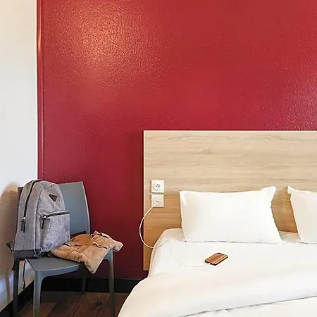 Hotelf1 Annemasse Renove Hotel