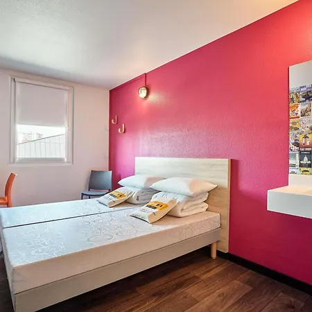 Hotel Hotelf1 Annemasse Renove