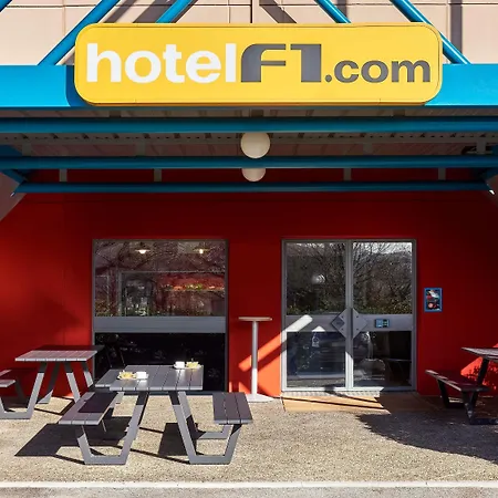 Hotel Hotelf1 Annemasse Renove