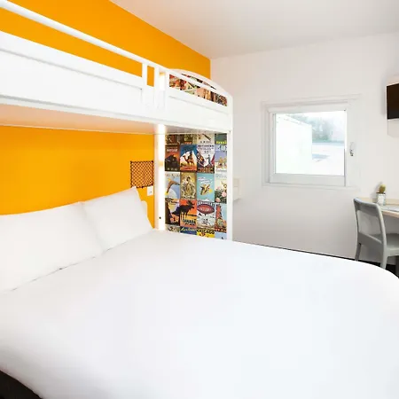 Hotelf1 Annemasse Renove *